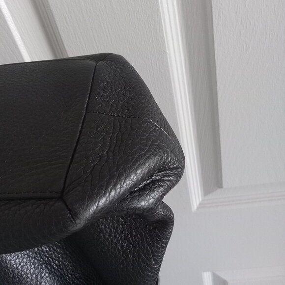Aritzia Black Leather Shoulder Bag - Picture 8 of 10